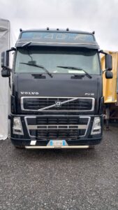 TRATTORE STRADALE  VOLVO