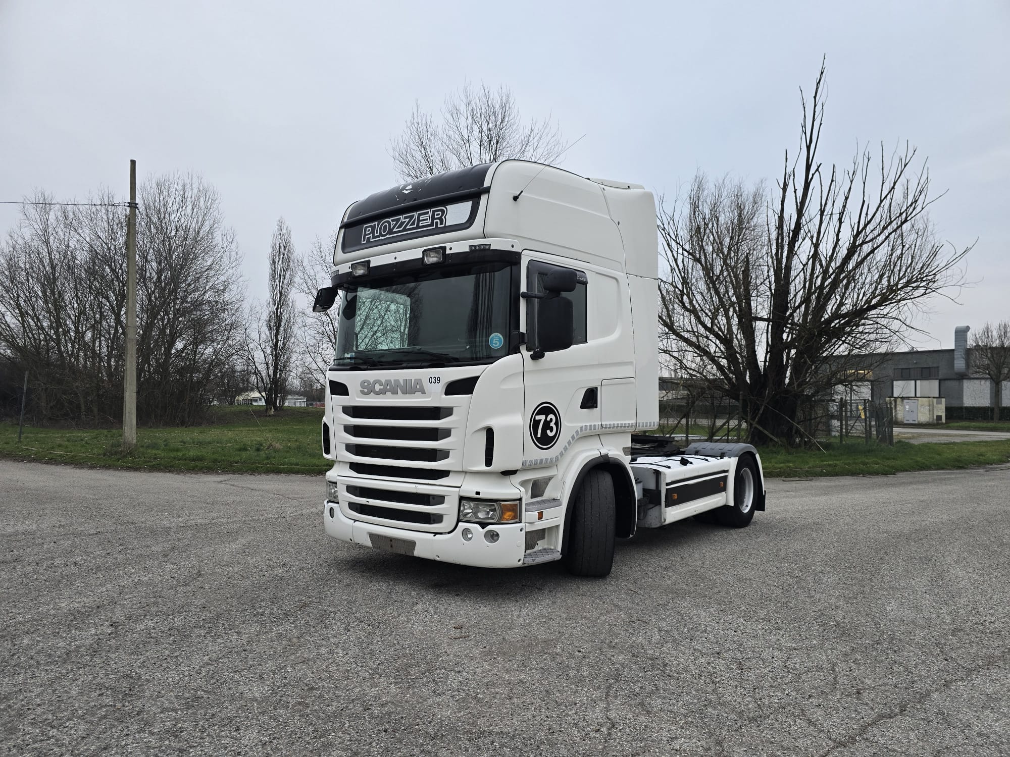 
								TRATTORE STRADALE SCANIA completo									