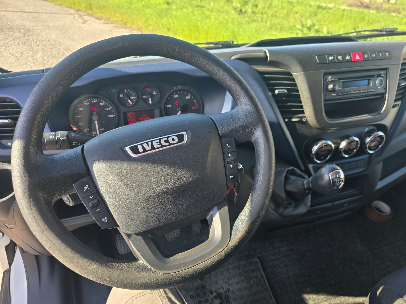 
								AUTOCARRO IVECO DAILY completo									