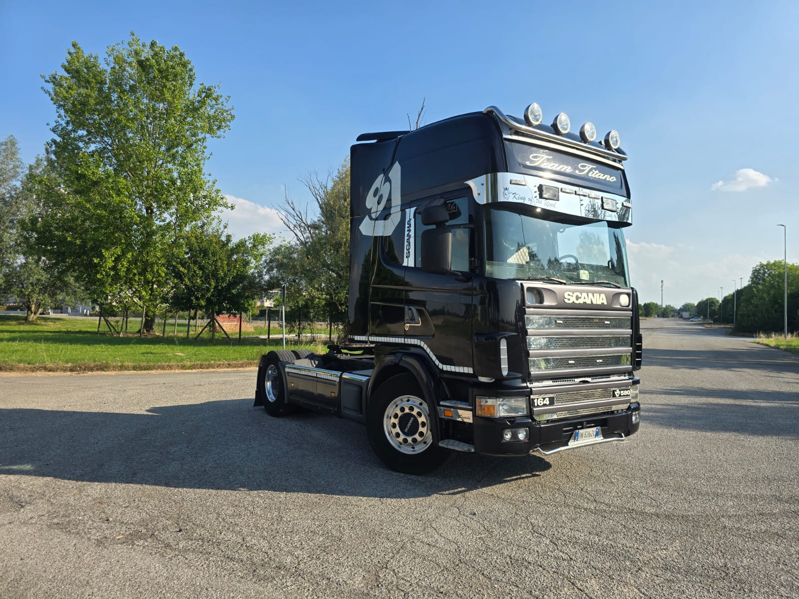 
								TRATTORE STRADALE SCANIA 164 580 completo									