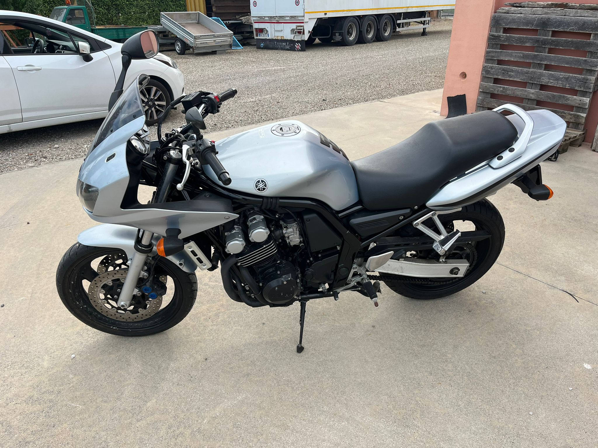 
								YAMAHA VARIANTE 1 completo									