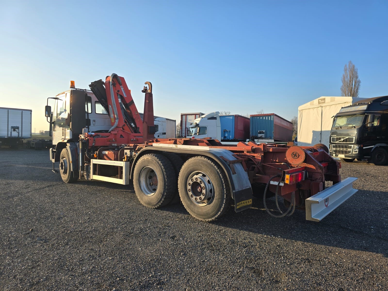 
								AUTOCARRO SCARRABILE MACCHINA OPERATRICE IVECO MT 190 E 30 completo									