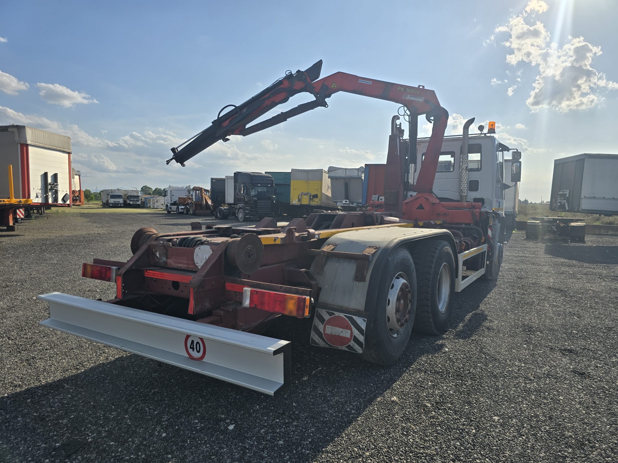 
								AUTOCARRO SCARRABILE MACCHINA OPERATRICE IVECO MT 190 E 30 completo									