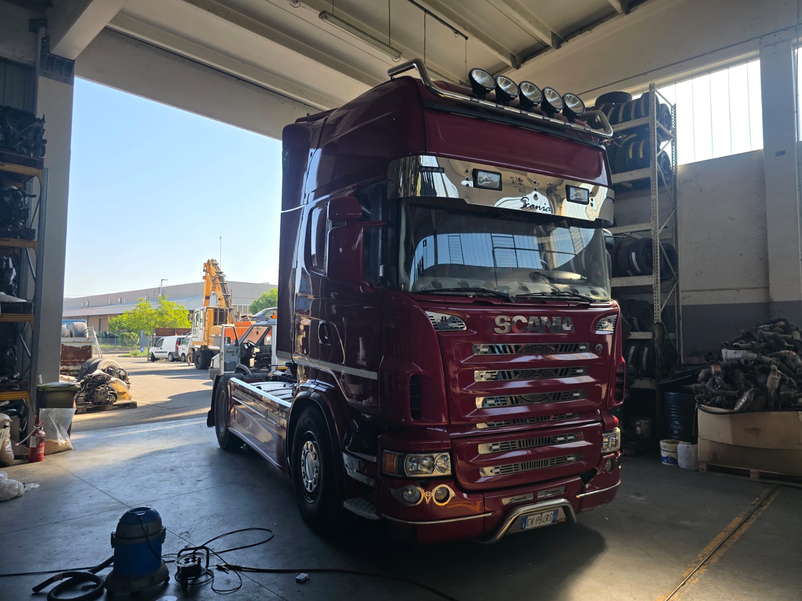 
								TRATTORE STRADALE SCANIA  R500 CON DISCO completo									