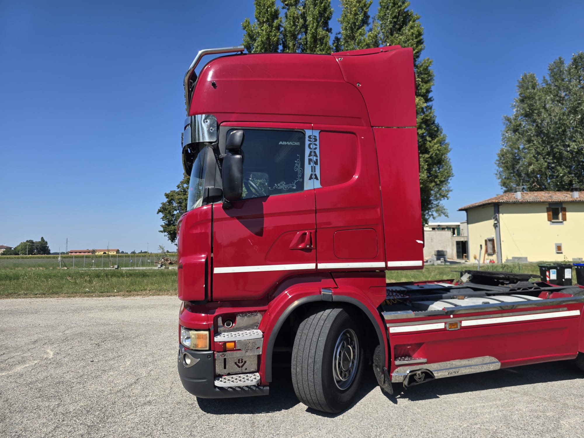 
								TRATTORE STRADALE SCANIA  R500 CON DISCO completo									
