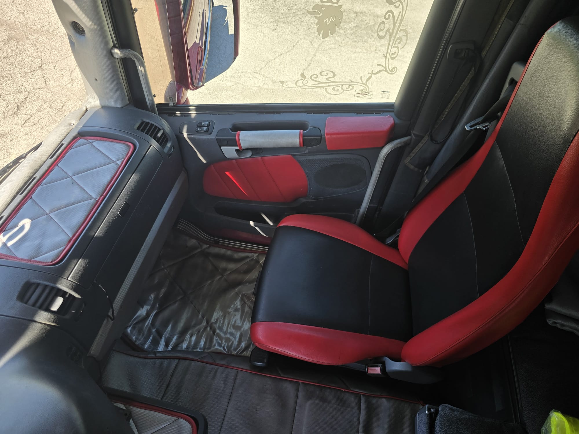 
								TRATTORE STRADALE SCANIA  R500 CON DISCO completo									
