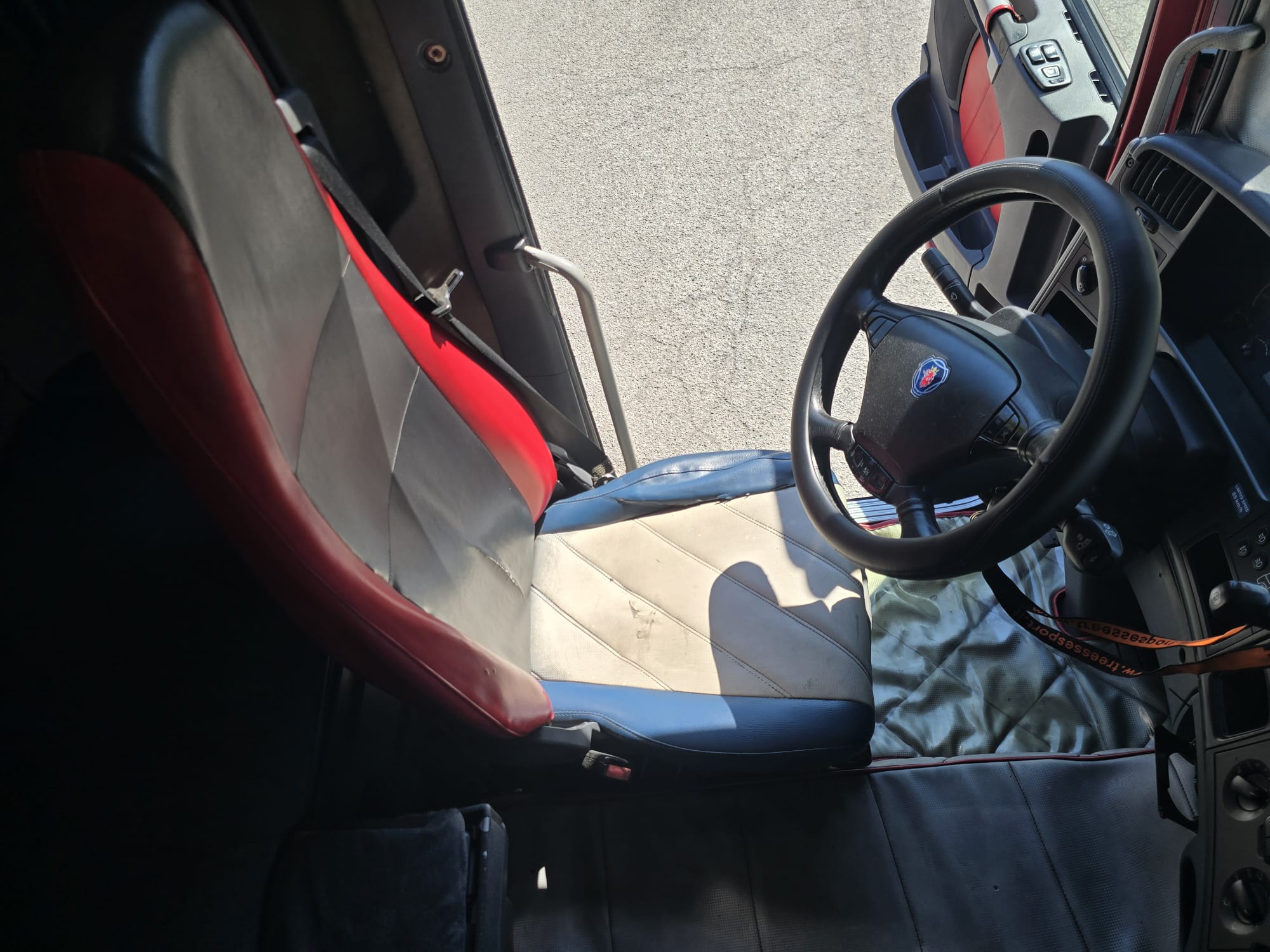 
								TRATTORE STRADALE SCANIA  R500 CON DISCO completo									