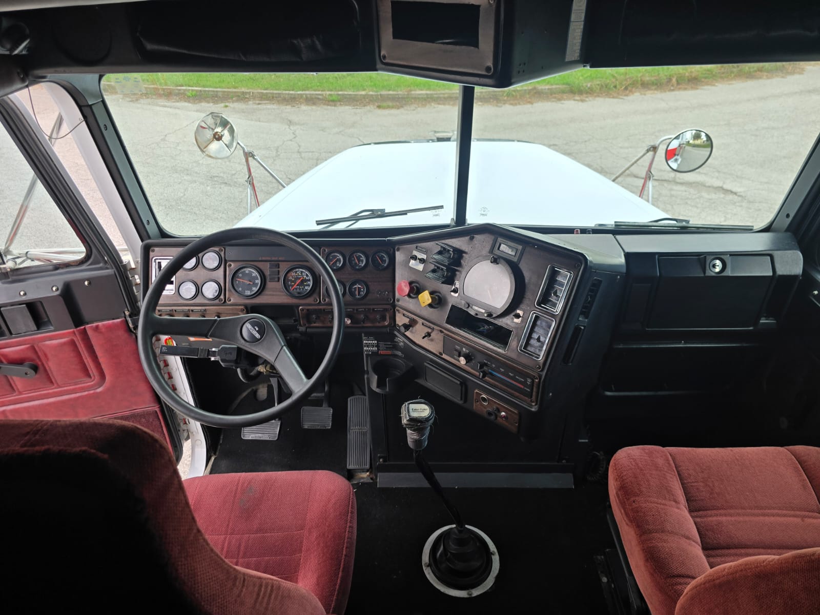 
								TRATTORE STRADALE FREIGHTLINER completo									