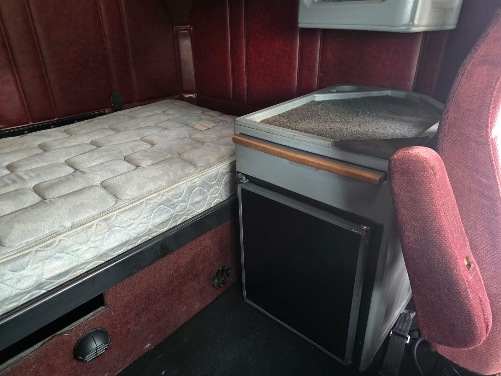 
								TRATTORE STRADALE FREIGHTLINER completo									