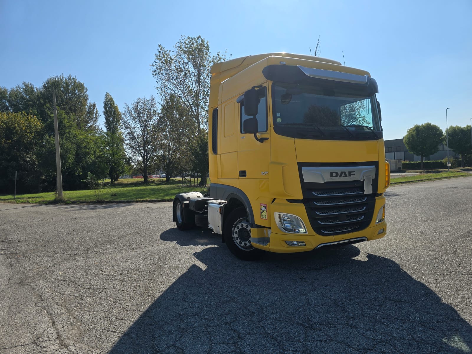 TRATTORE STRDALE DAF 450