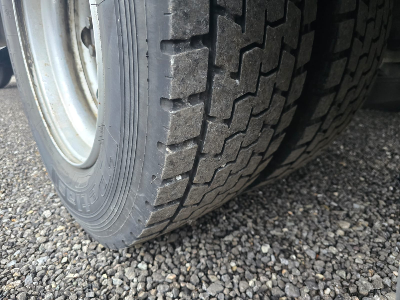 
								MERCEDES ATEGO completo									