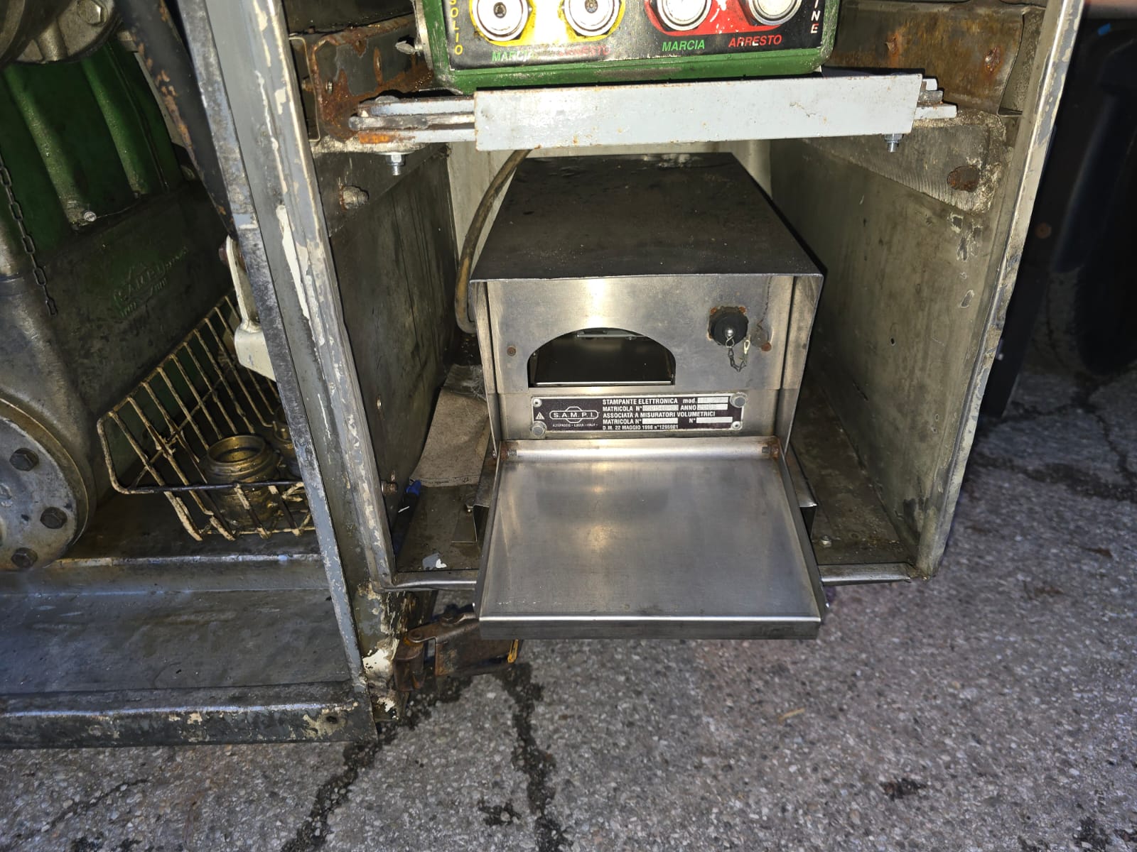 
								SEMIRIMORCHIO CISTERNA TRASPORTO CARBURANTE completo									