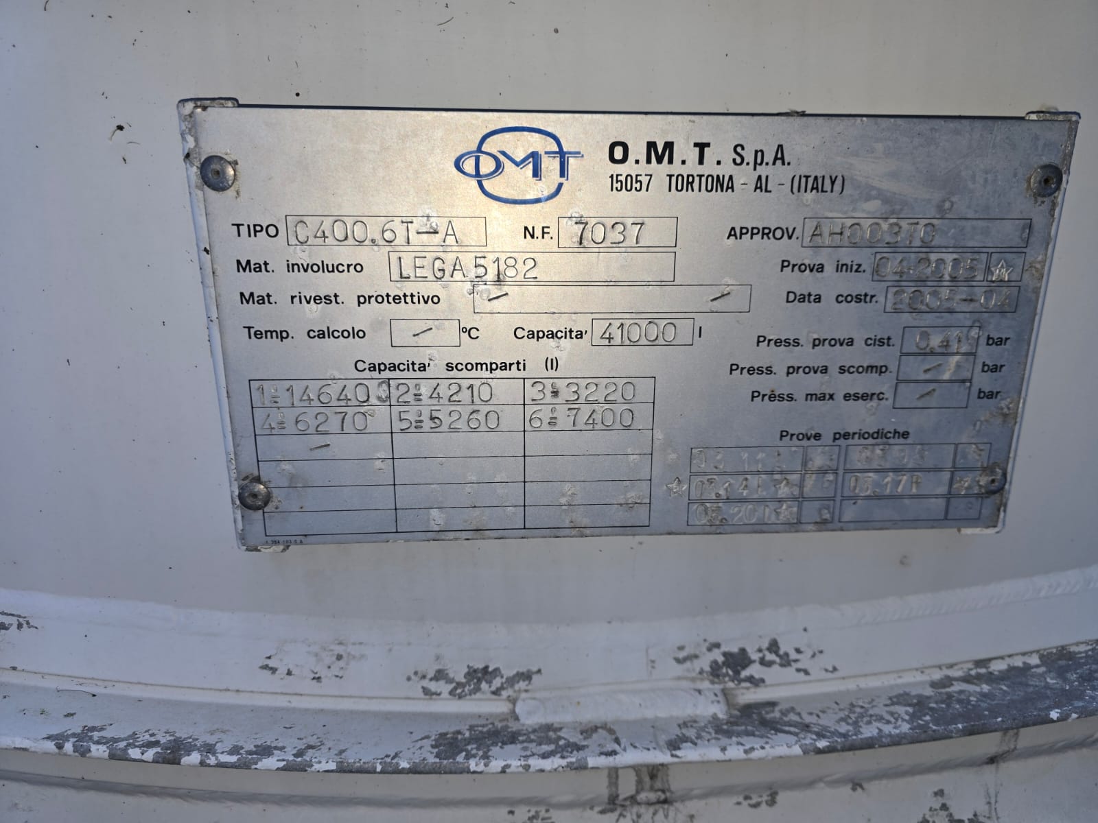 
								SEMIRIMORCHIO CISTERNA TRASPORTO CARBURANTE completo									