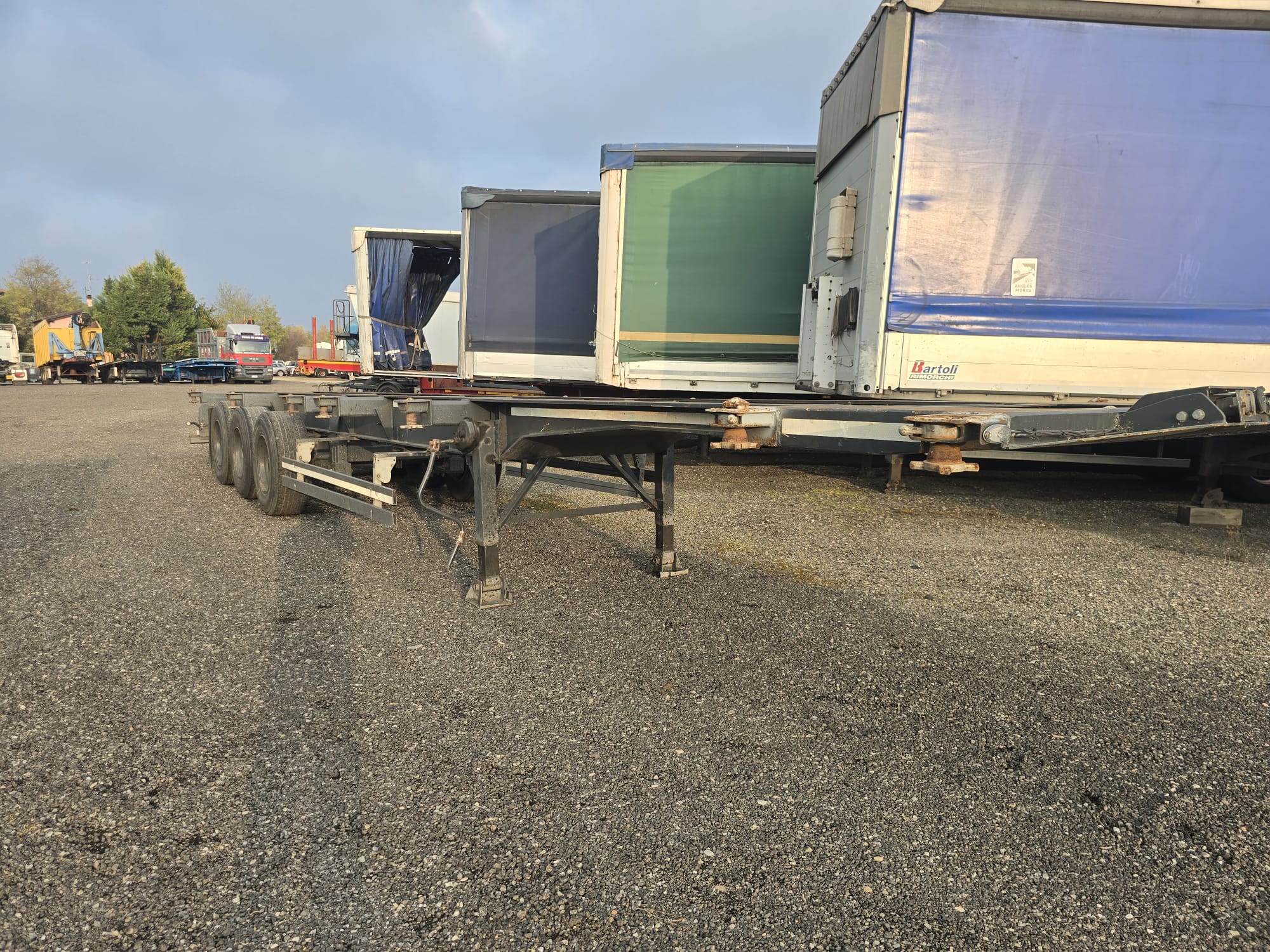 
								SEMIRIMORCHIO ACERBI completo									