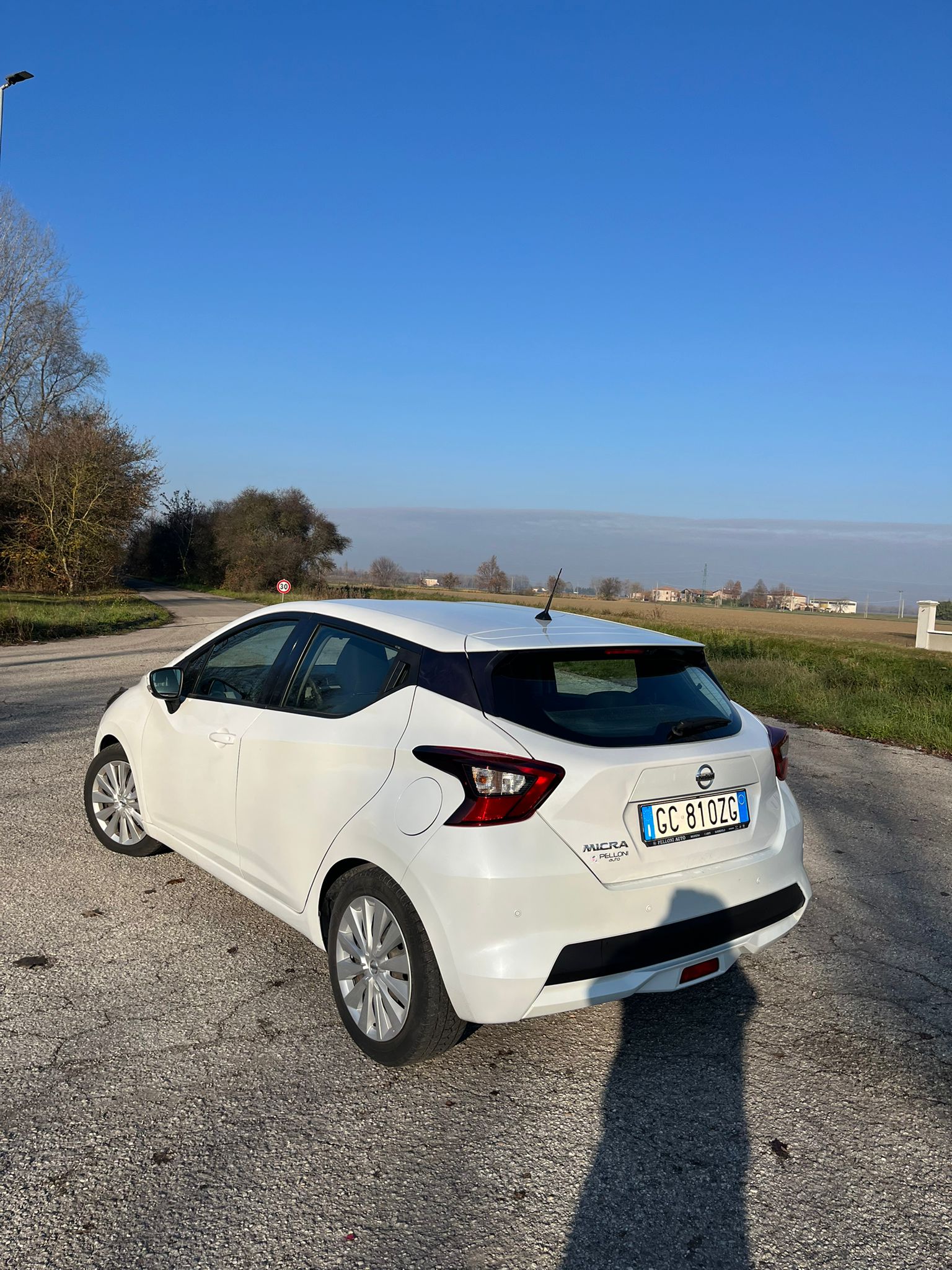 
								NISSAN MICRA completo									