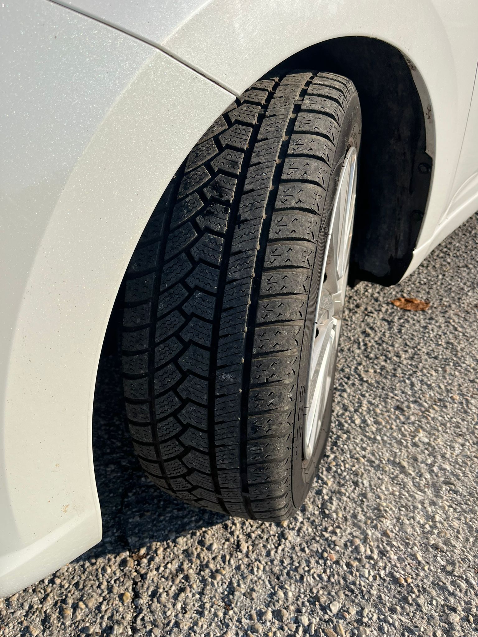 
								NISSAN MICRA completo									