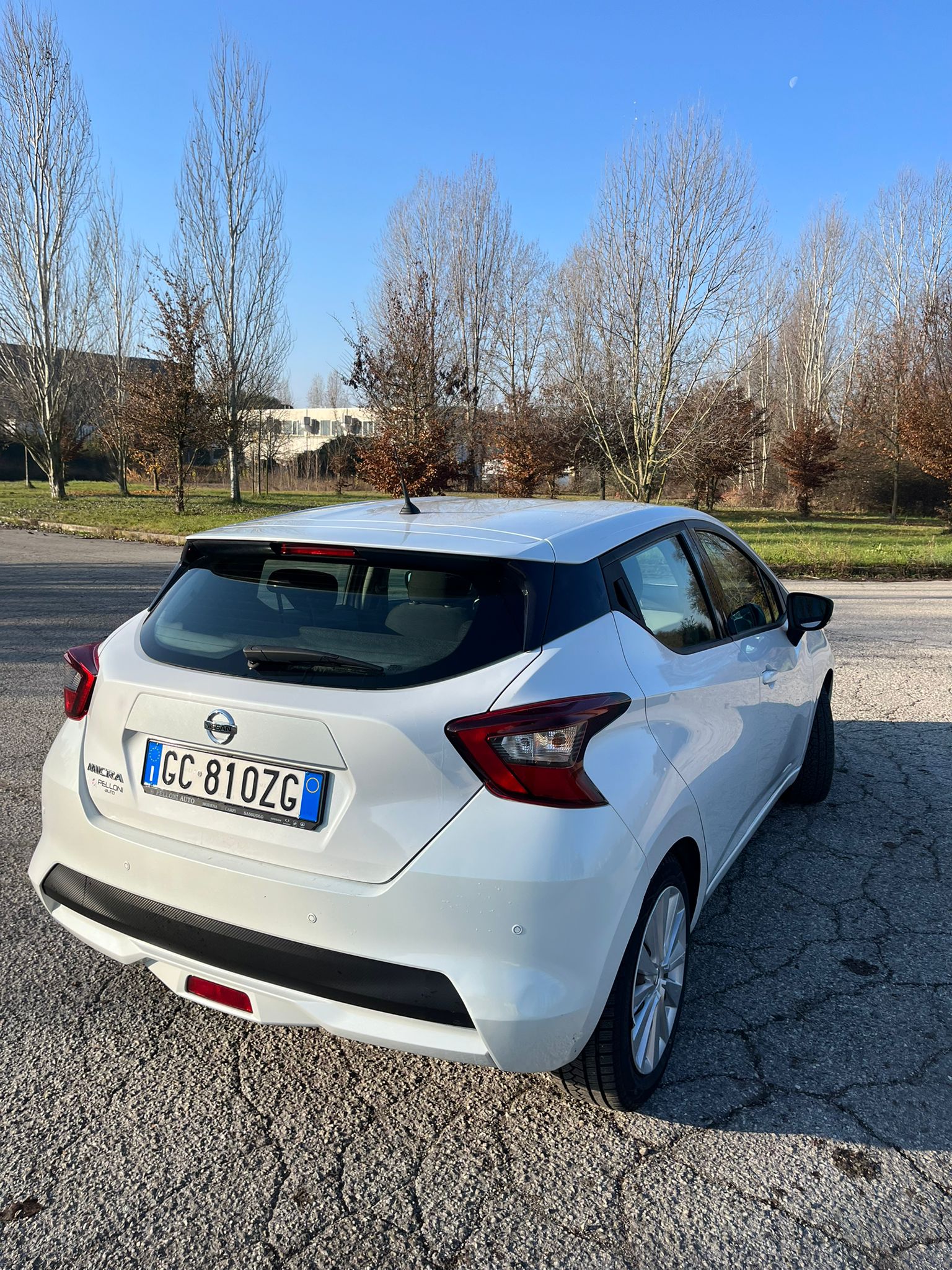 
								NISSAN MICRA completo									