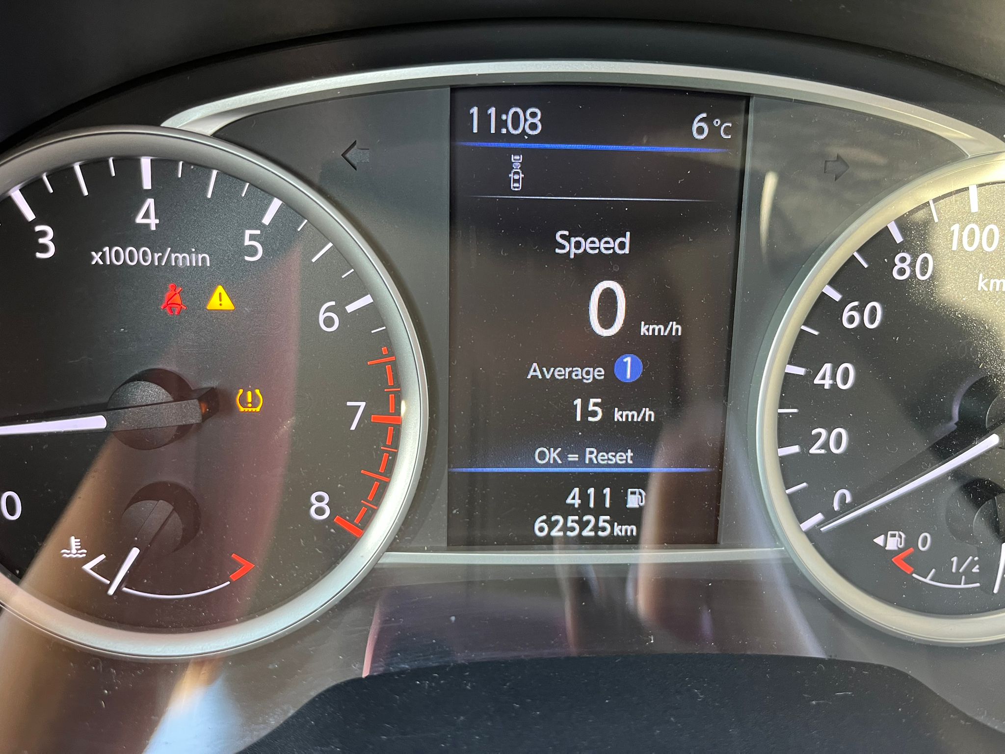 
								NISSAN MICRA completo									