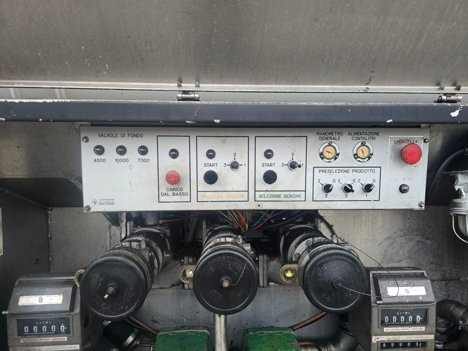 
								MOTRICE CISTERNA RENAULT completo									