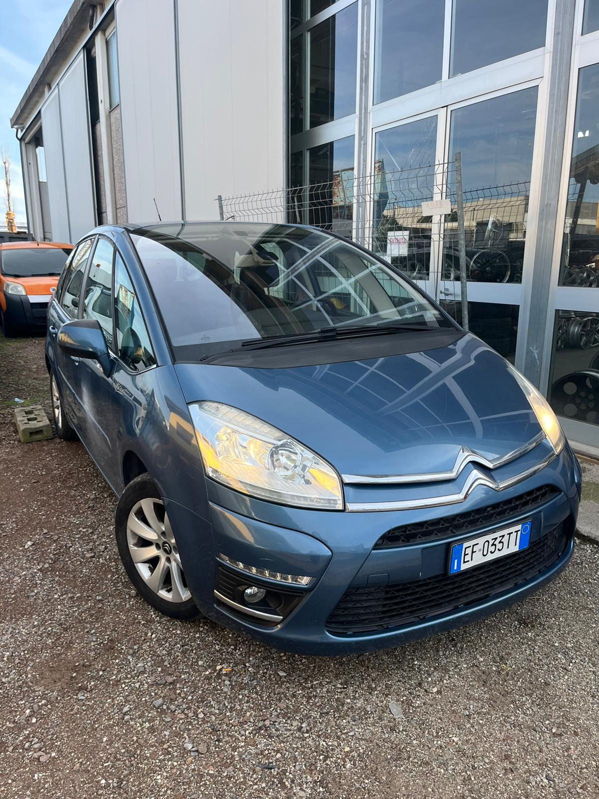 
								CITROEN C4 PICASSO completo									