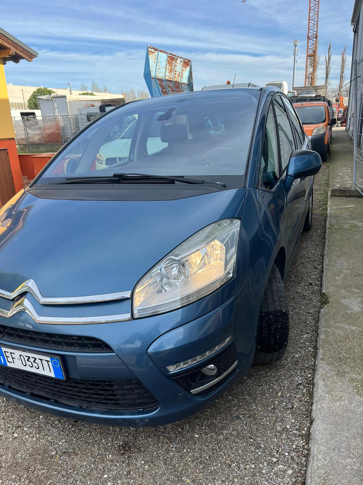 
								CITROEN C4 PICASSO completo									