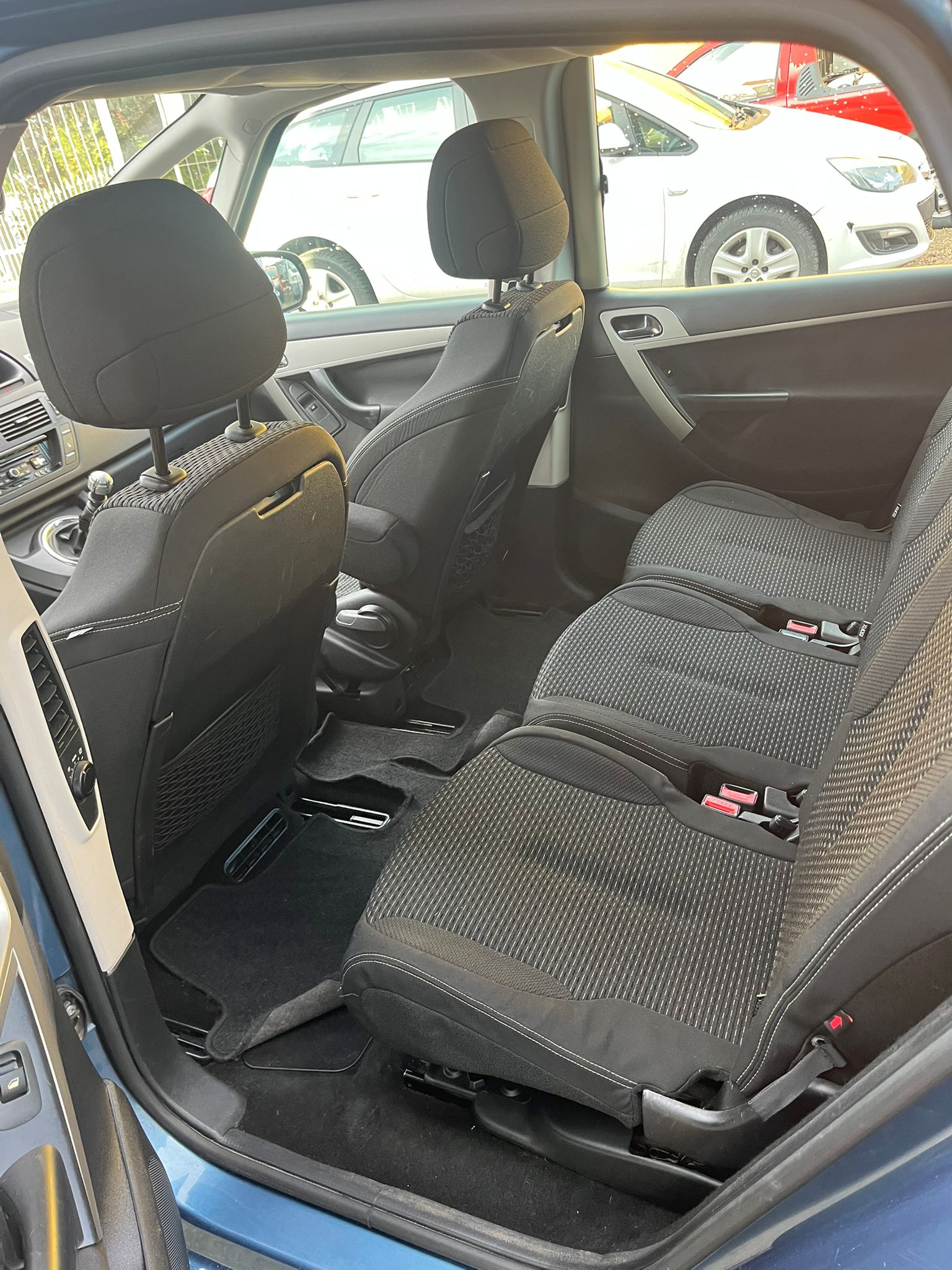 
								CITROEN C4 PICASSO completo									