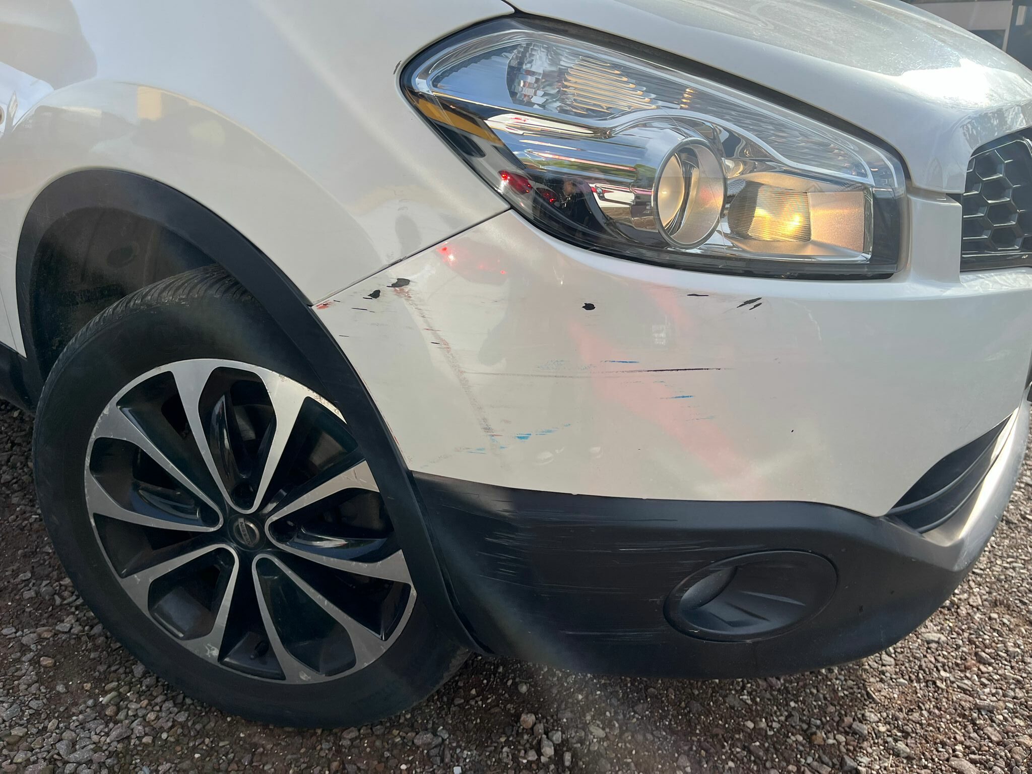 
								NISSAN QASHQAI J10 L L01 completo									