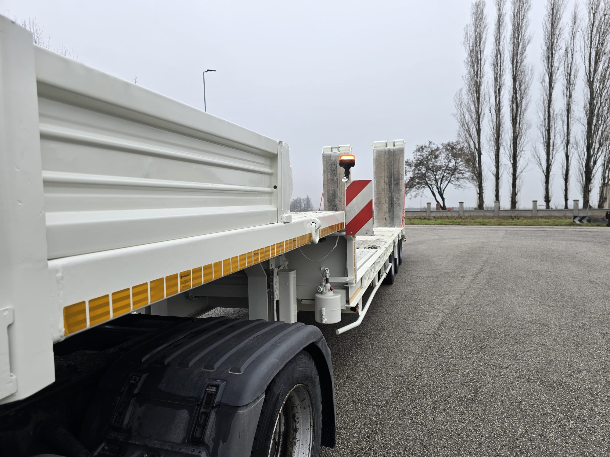 
								SEMIRIMORCHIO ACTM completo									