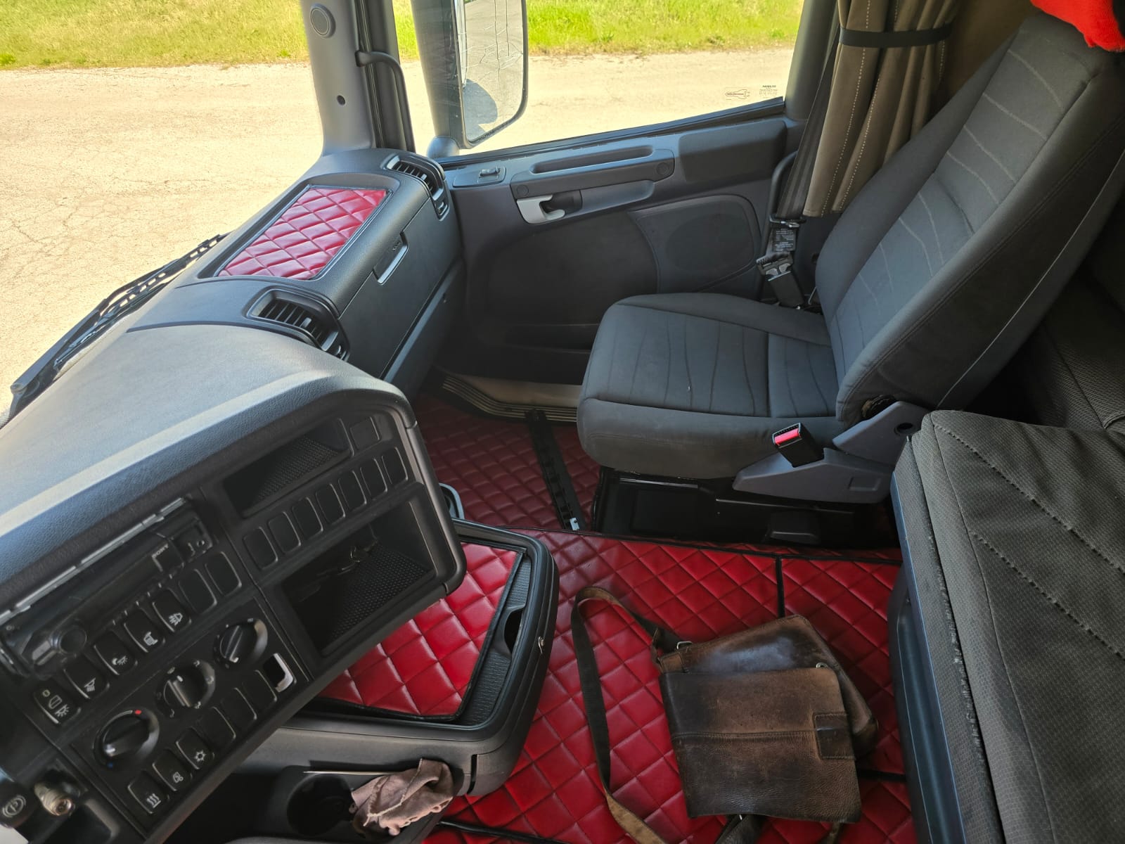 
								SCANIA R420 completo									