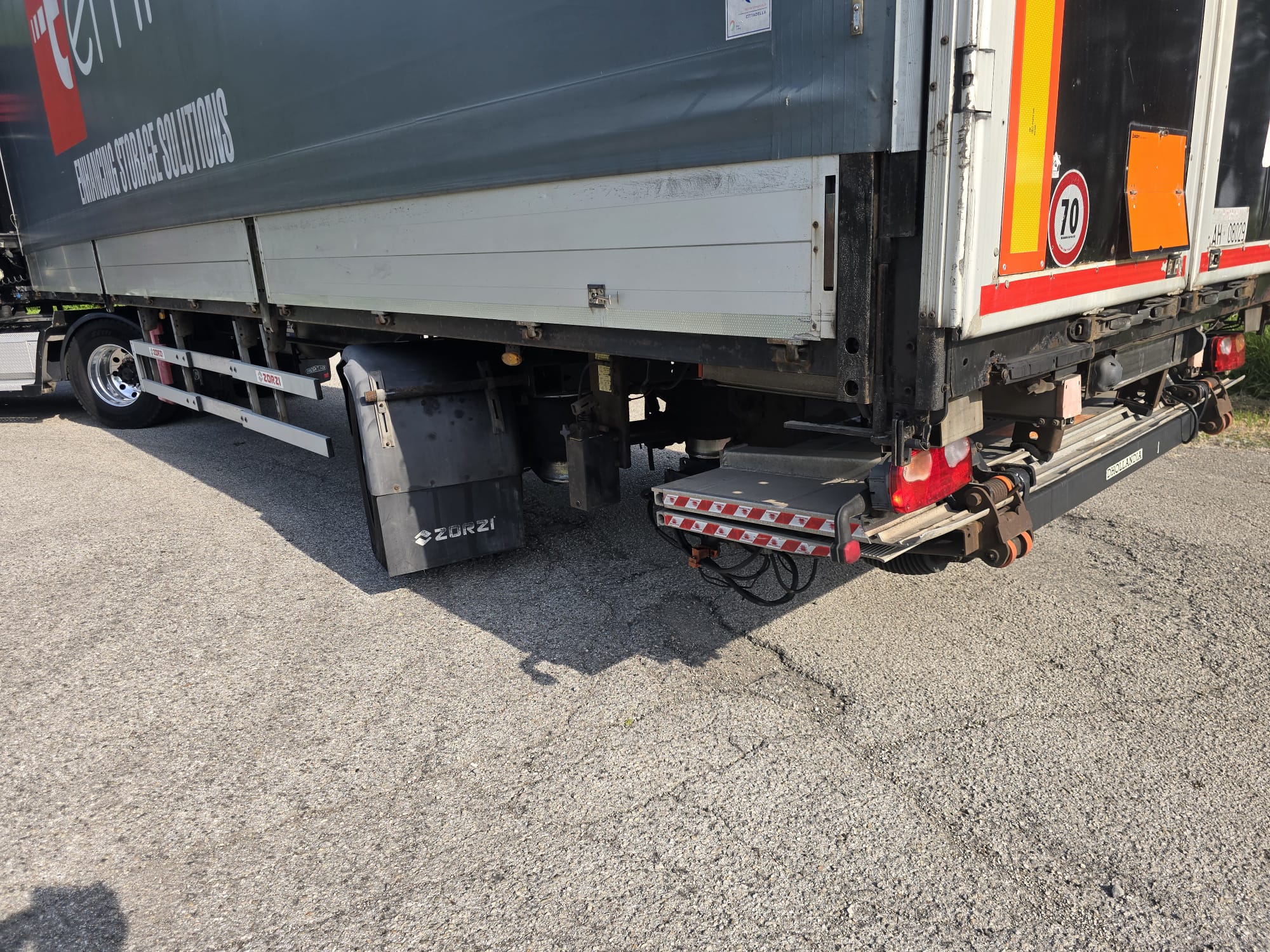 
								SEMIRIMORCHIO CITY TRAILER STERZANTE ZORZI completo									