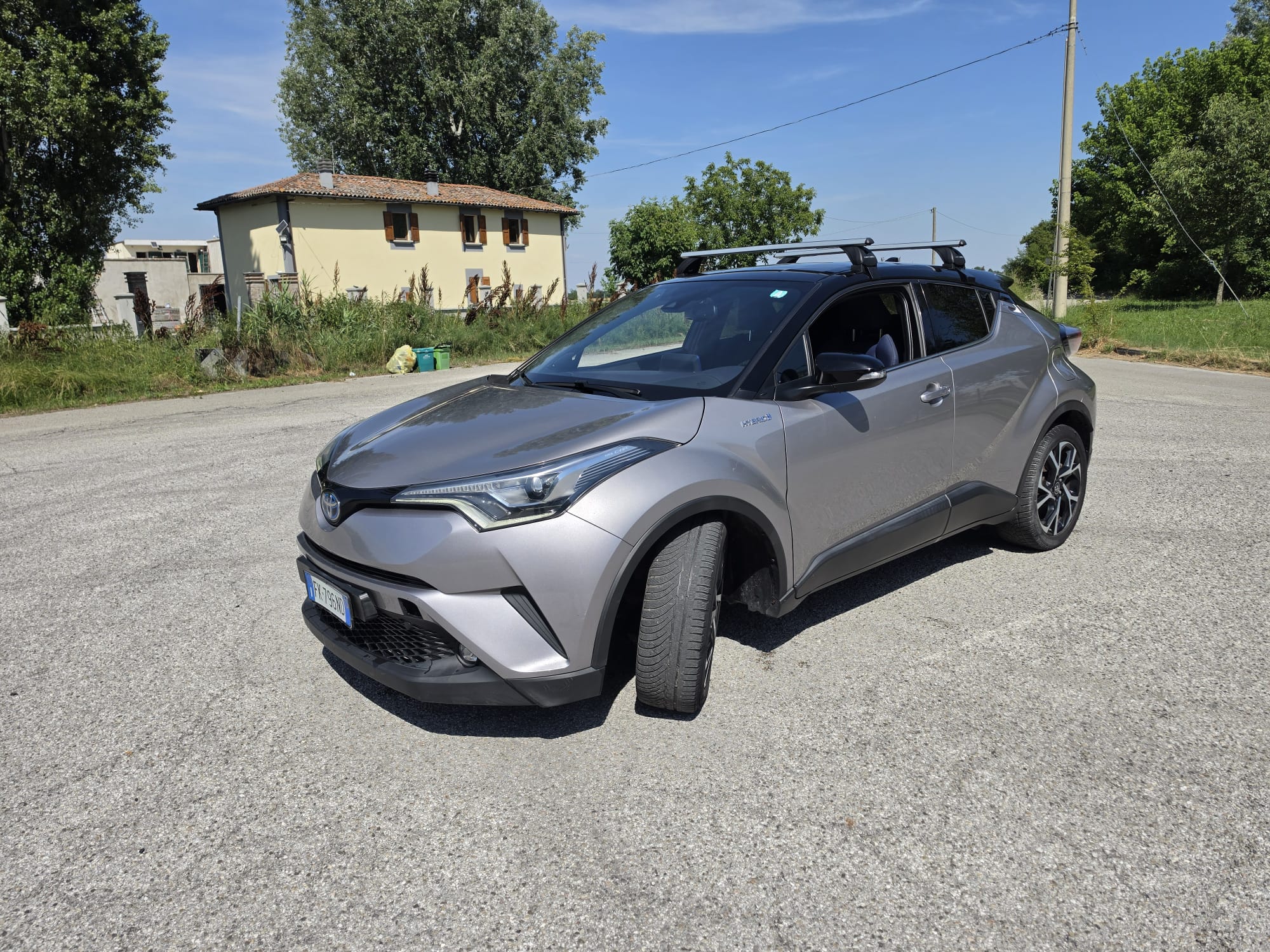 TOYOTA C-HR HYBRID 1.8