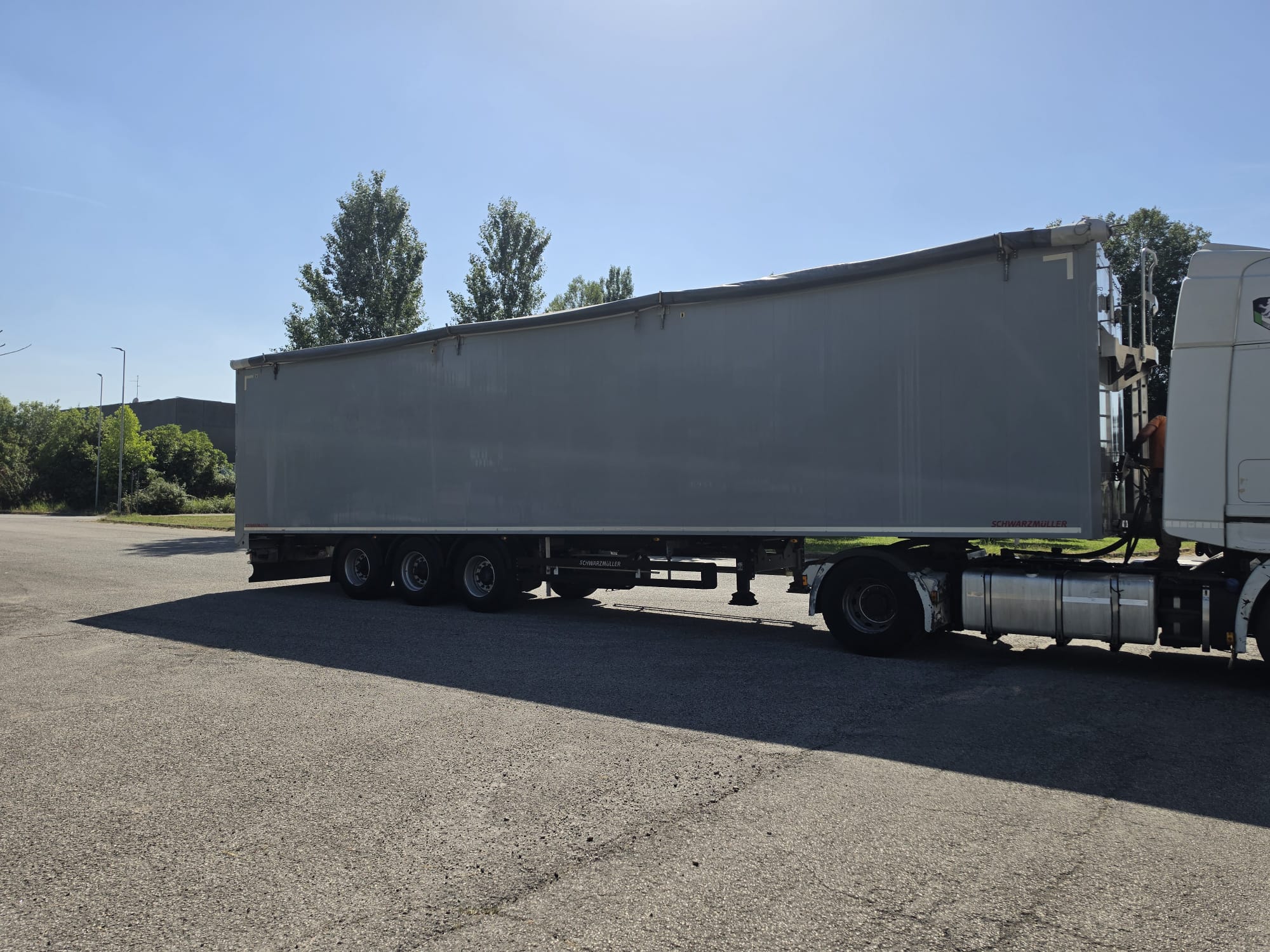 
								SEMIRIMORCHIO PIANO MOBILE SCHWARZMULLER completo									