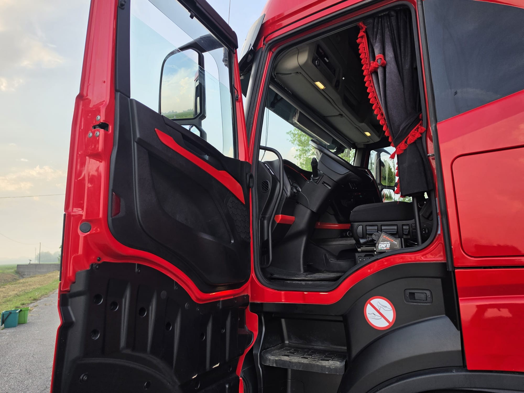
								IVECO STRALIS S-WEY 510 completo									