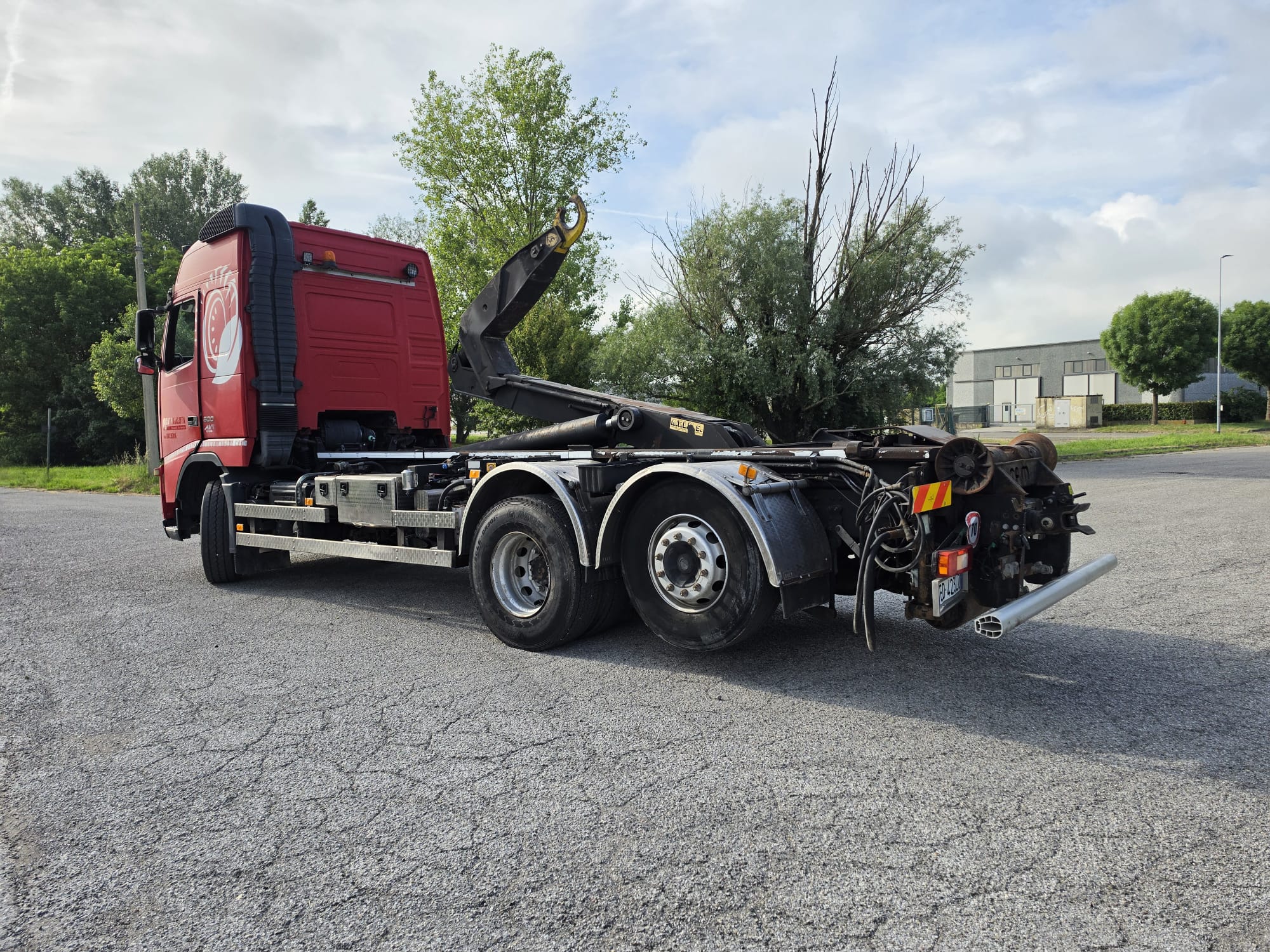 
								VOLVO 3 ASSI SCARRABILE completo									