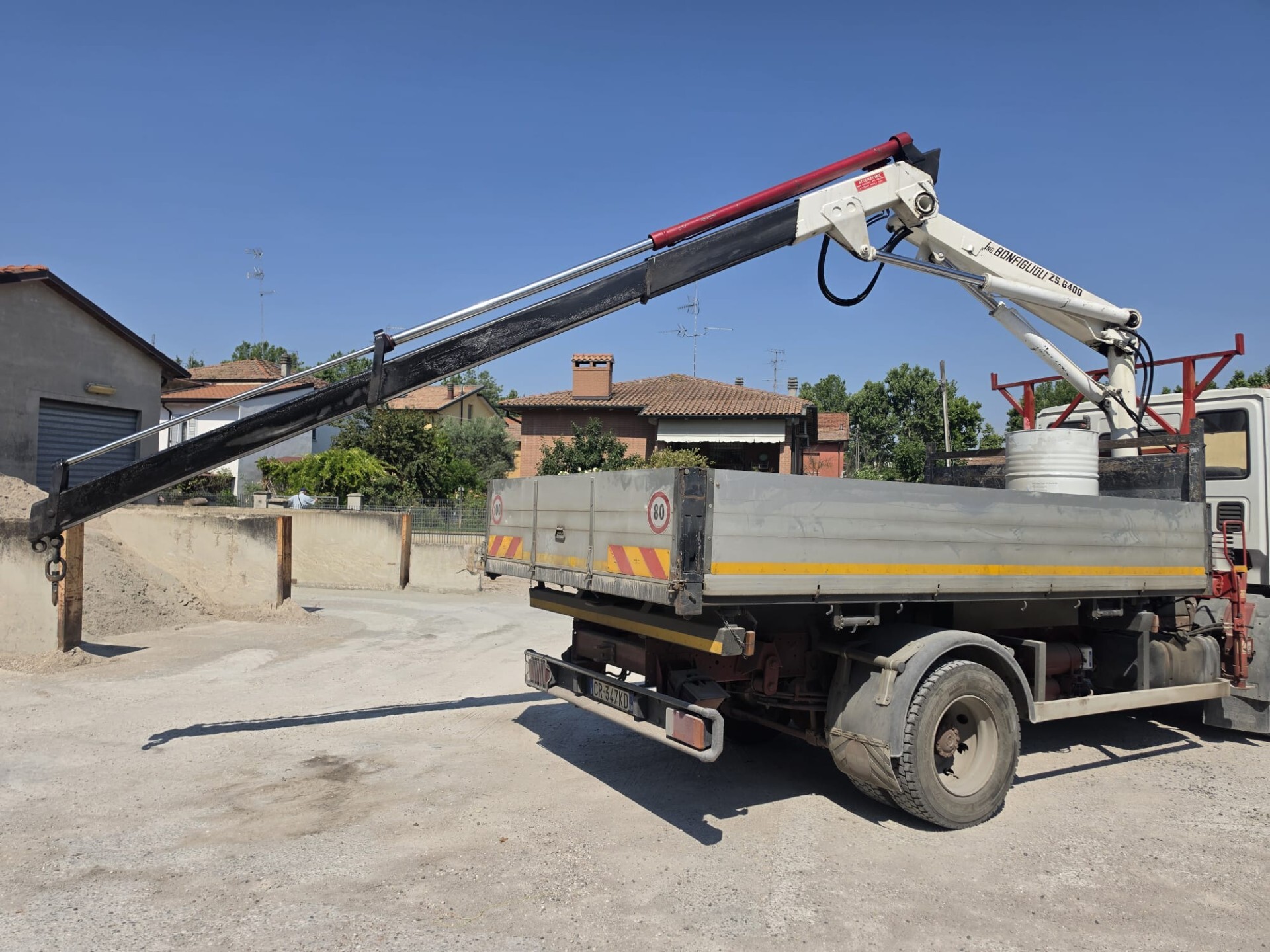 
								IVECO 120 E 15 CAMION CON GRU E RIBALTABILE completo									