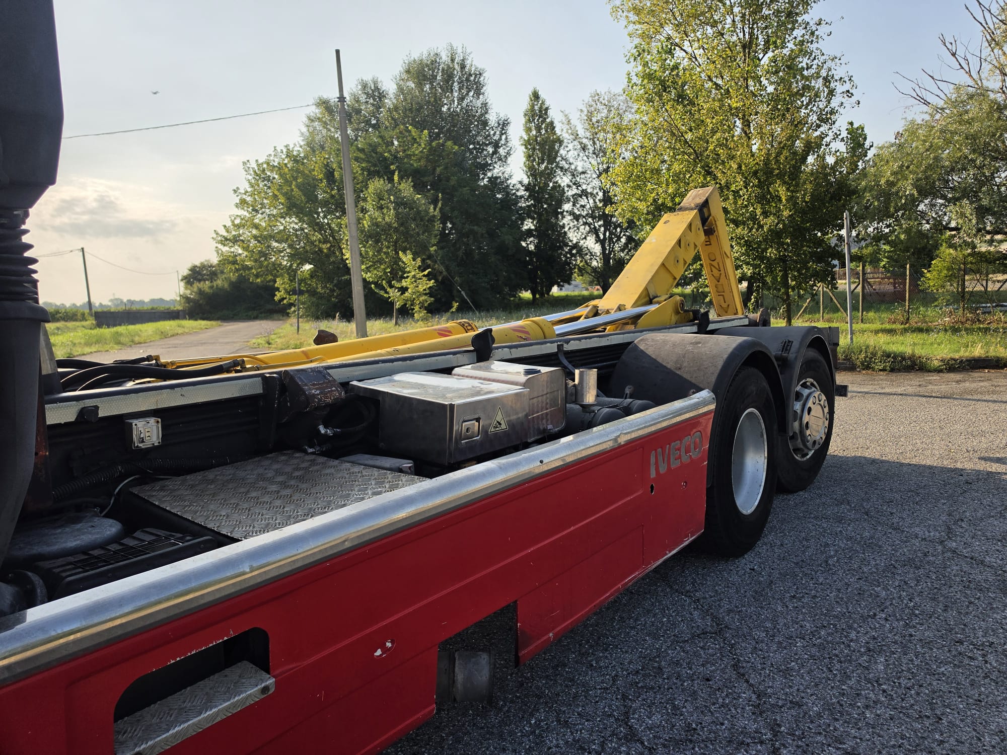 
								IVECO 470 SCARRABILE completo									