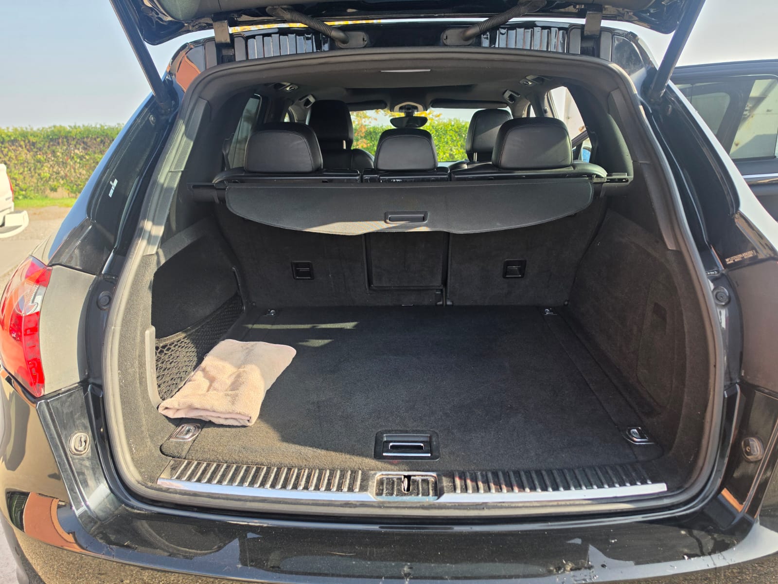 
								AUTOVETTURA SUV – PORSCHE CAYENNE S 4.8 completo									
