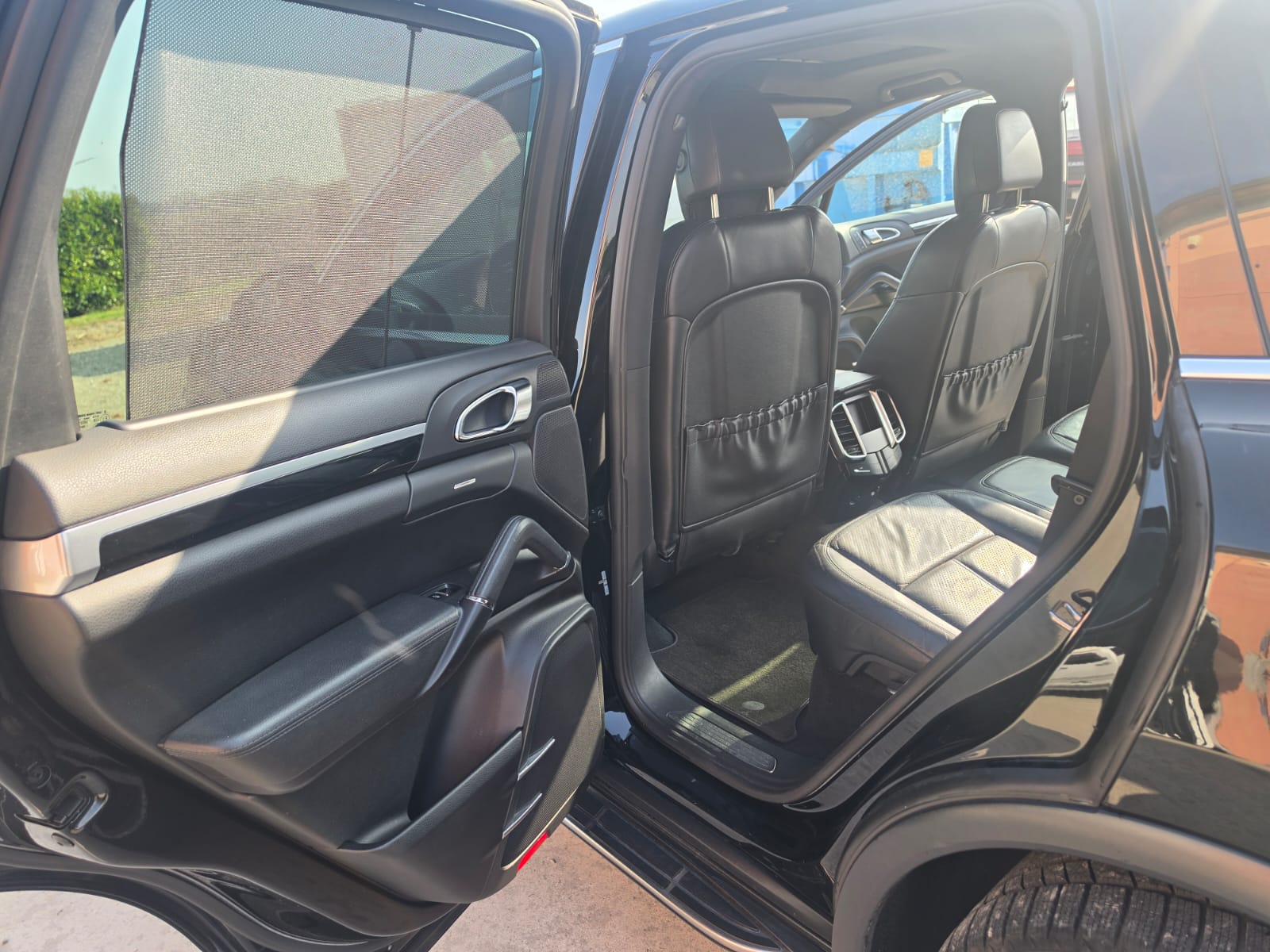 
								AUTOVETTURA SUV – PORSCHE CAYENNE S 4.8 completo									