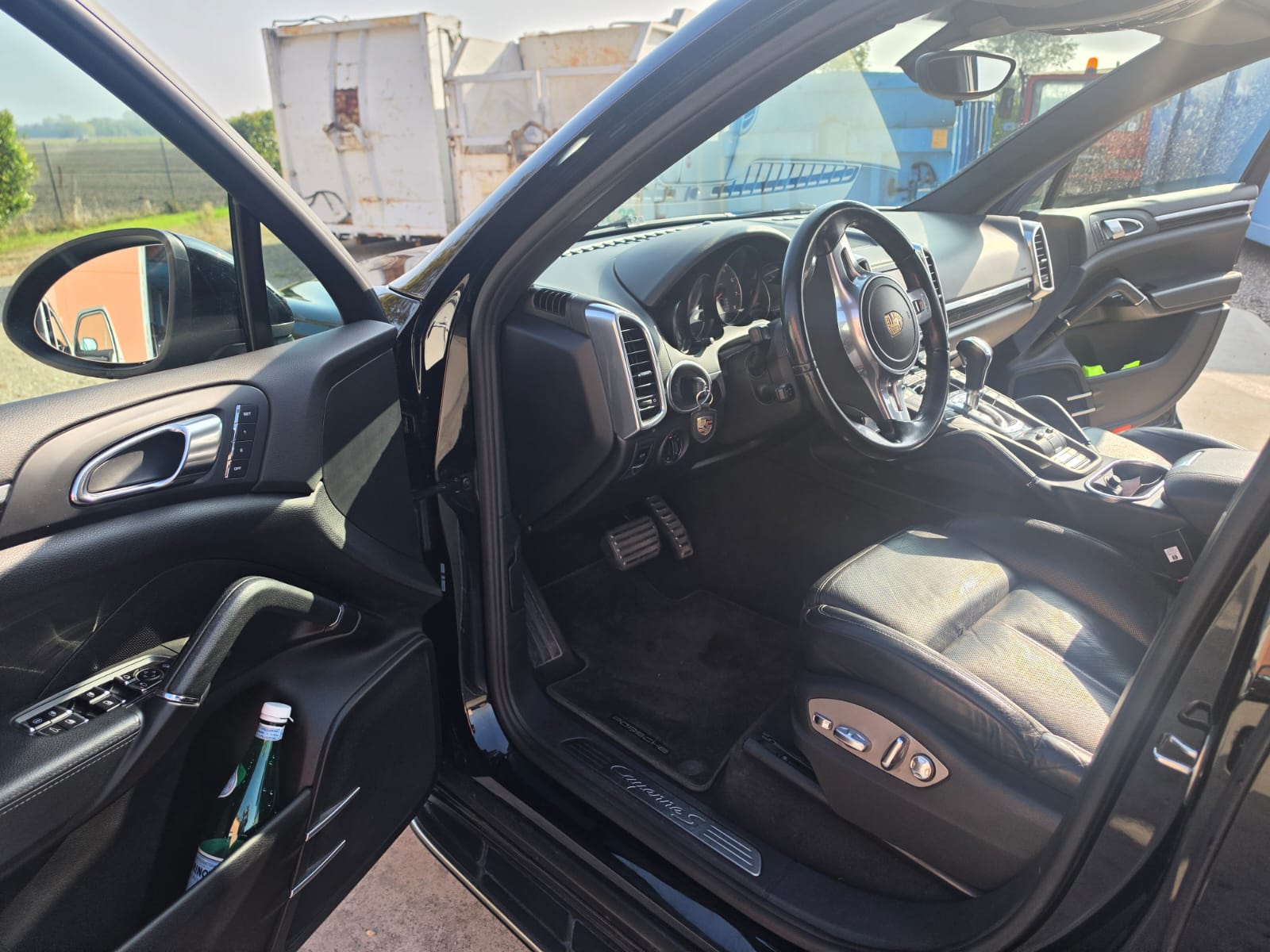 
								AUTOVETTURA SUV – PORSCHE CAYENNE S 4.8 completo									