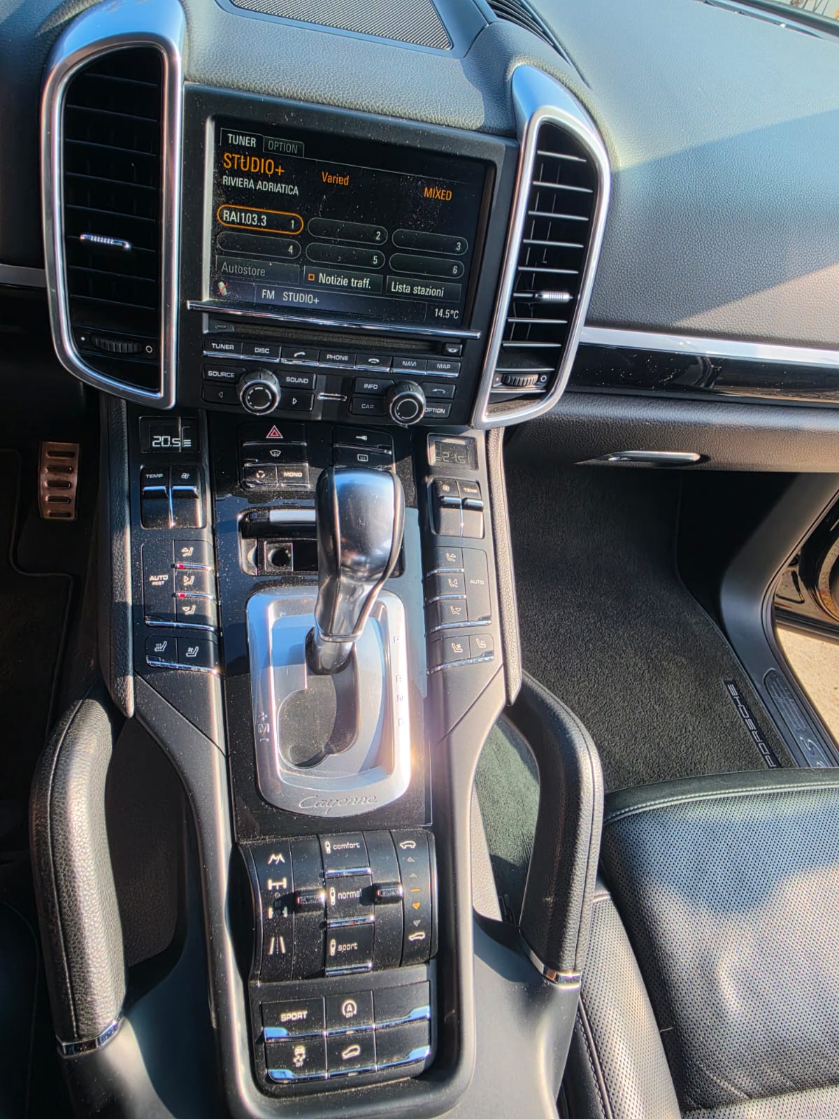 
								AUTOVETTURA SUV – PORSCHE CAYENNE S 4.8 completo									