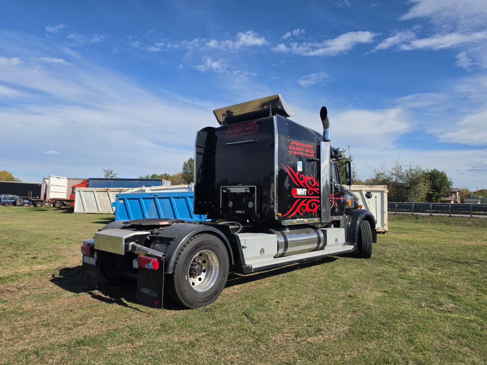 
								TRATTORE STRADALE FREIGHTLINER CORONADO completo									