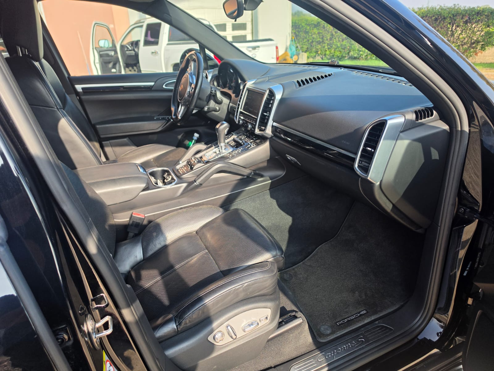 
								AUTOVETTURA SUV – PORSCHE CAYENNE S 4.8 completo									
